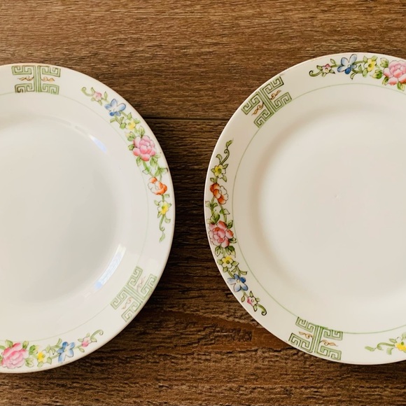 Lot of 2 Imperial Nippon Hand Painted  6 1/2" Plates - Picture 6 of 9